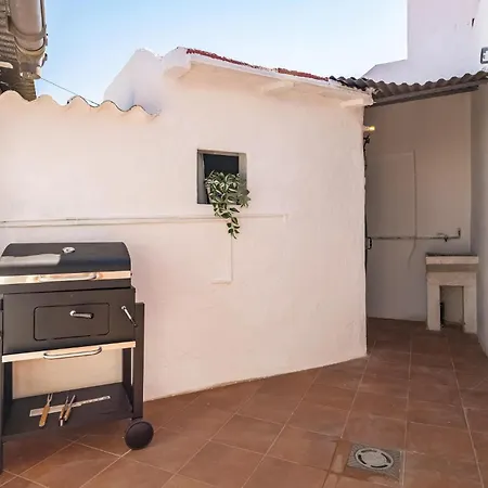 3 Bedroom Cozy In Villanueva Del Rio Y M *
