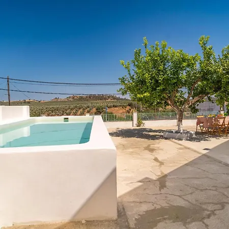 3 Bedroom Cozy In Villanueva Del Rio Y M * Villanueva del Rio y Minas